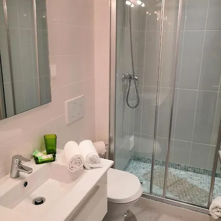 شقة Apt. Bay View In Old Town With Balcony البوفيرا